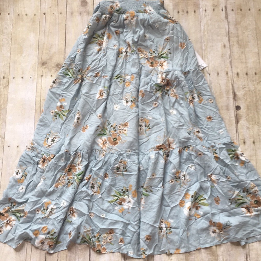 Lovestitch Floral Maxi Dress - Picture 6 of 8